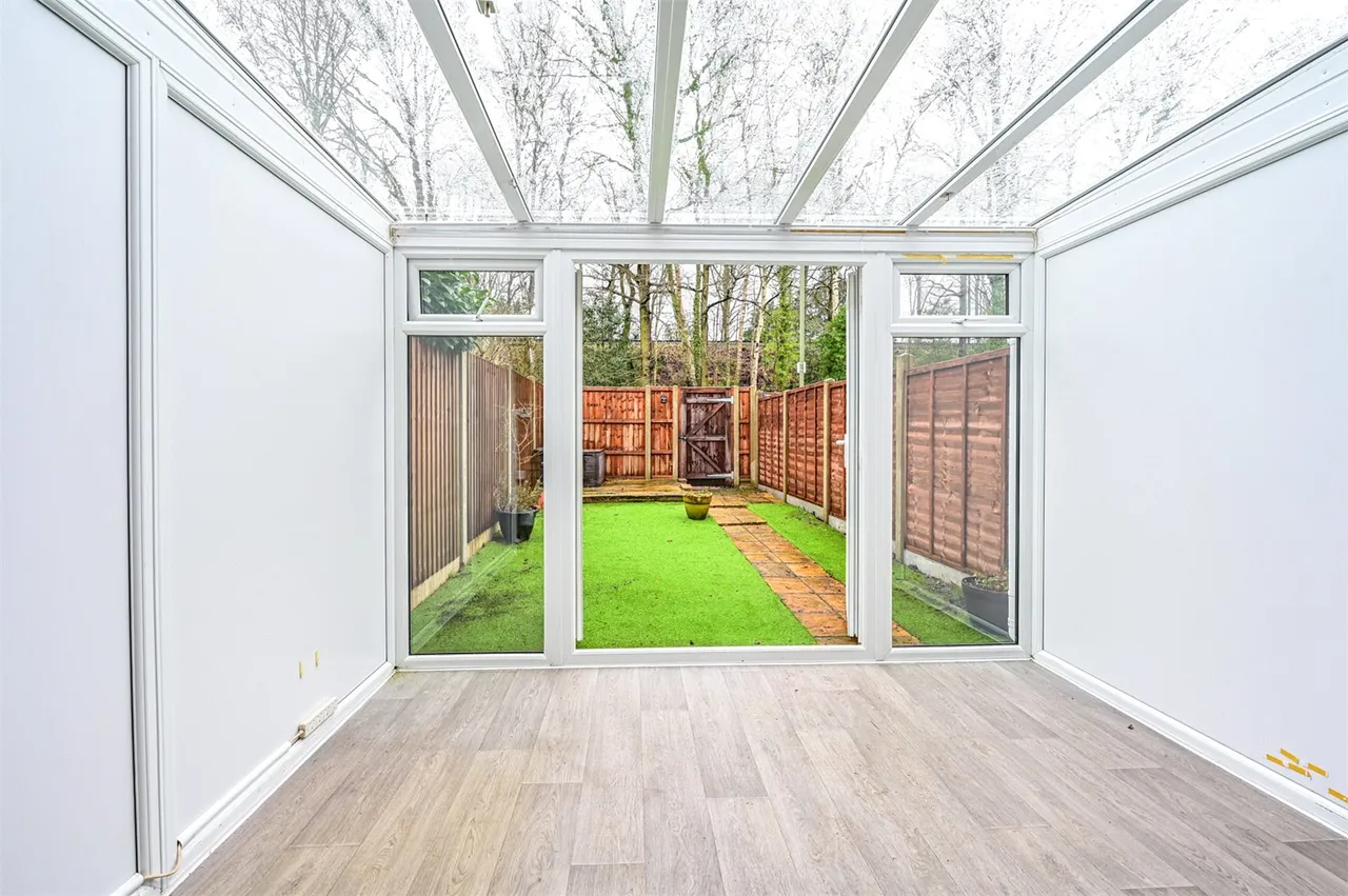 Maple Close, Ash Vale, Guildford, Surrey, GU12 5JZ, photo 5