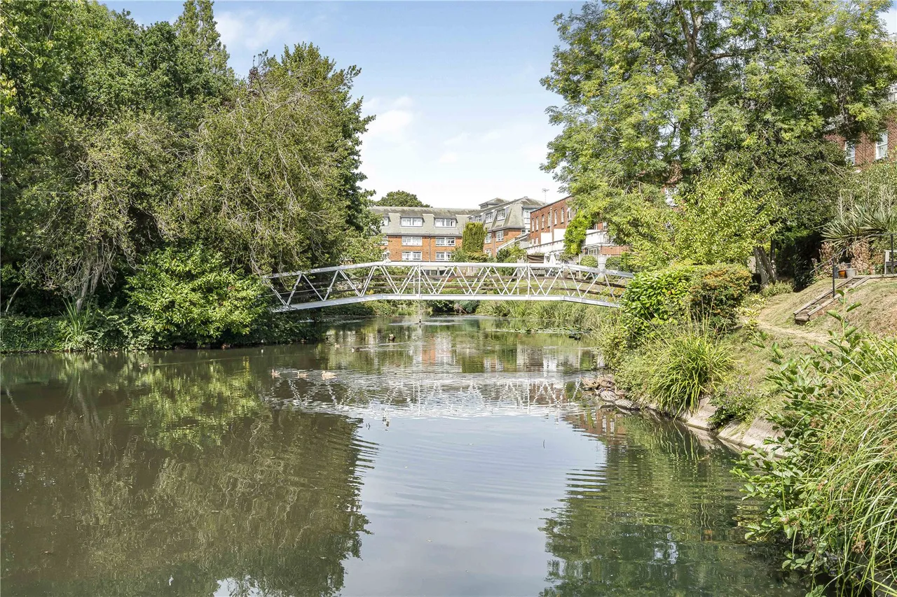 Baxendale, Whetstone, London, N20 0EG, photo 19