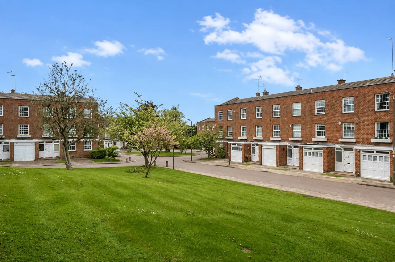 Baxendale, Whetstone, London, N20 0EG, photo 25