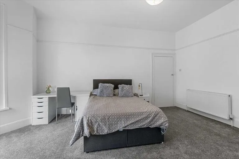 Lisson Grove, Plymouth, PL4, photo 2