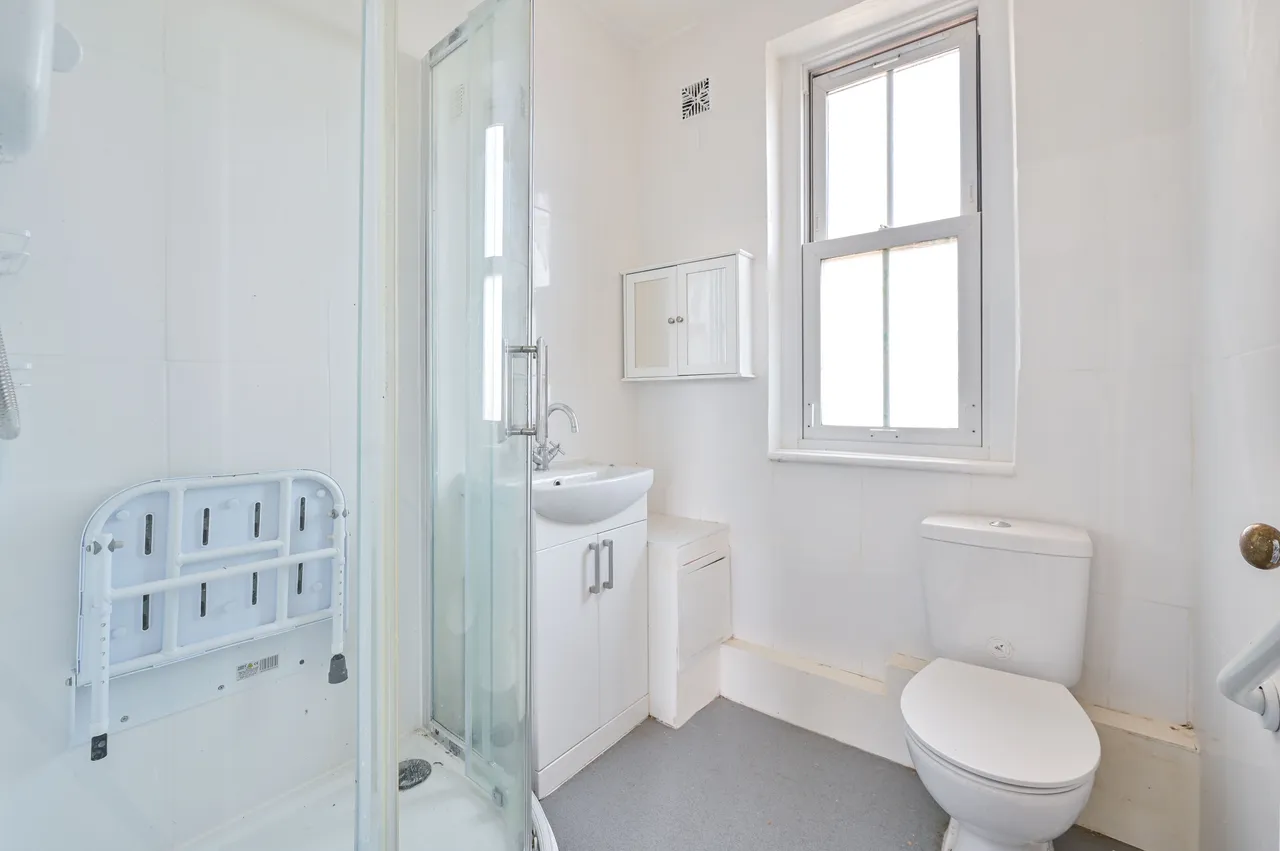 66 Victoria Mansions, South Lambeth Road, London, photo 6