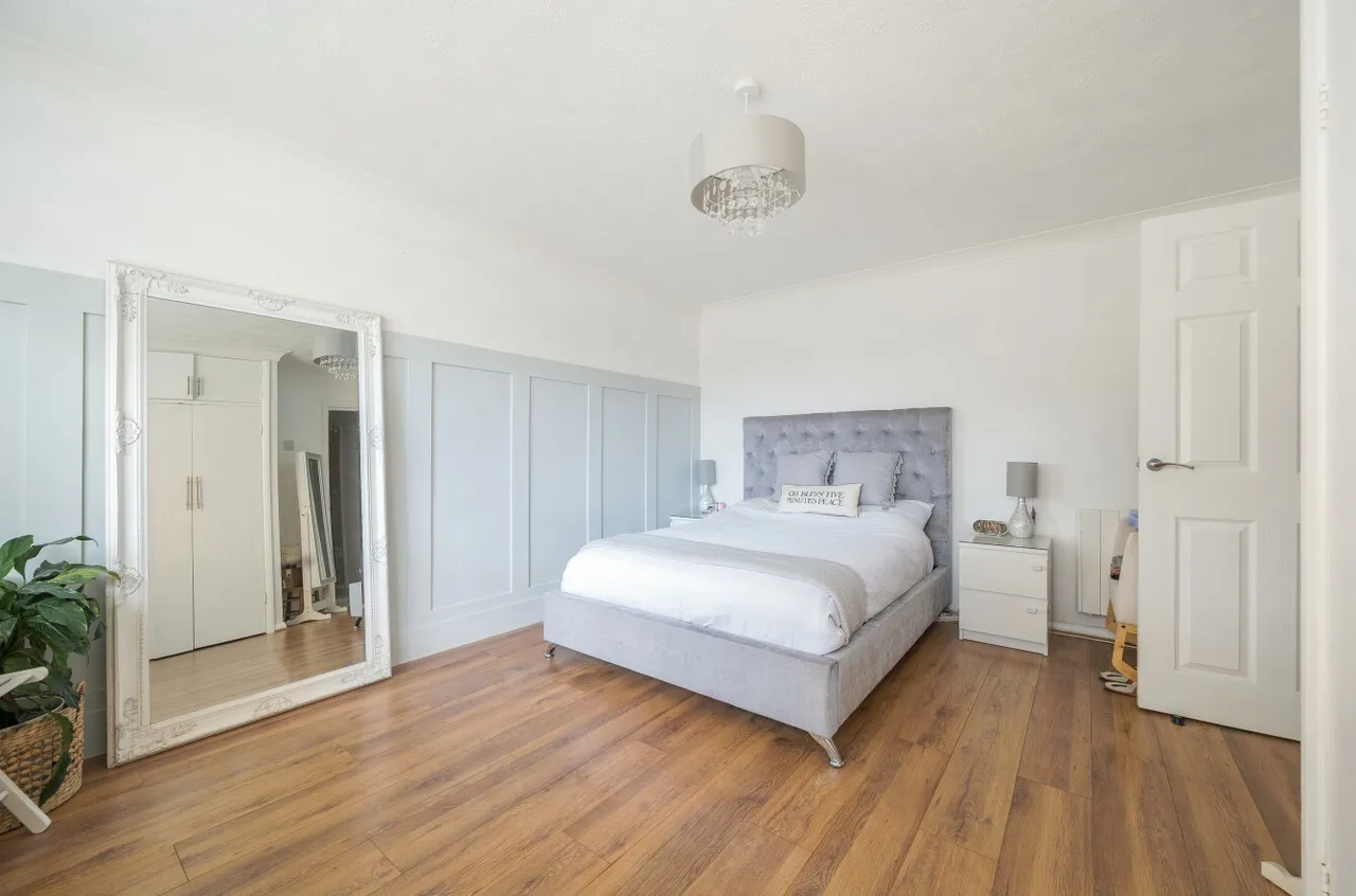 Wallace Avenue, Worthing, BN11, photo 11