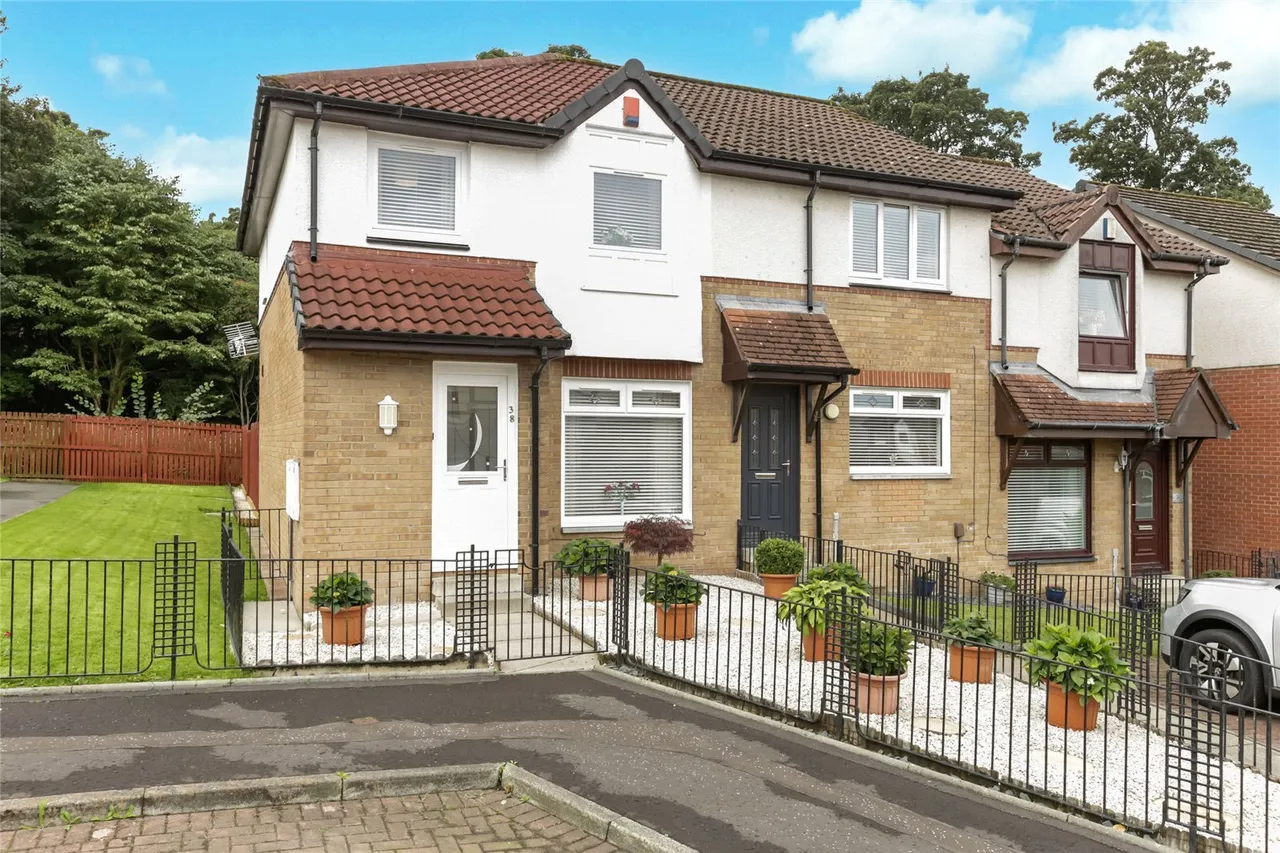 3 bed house for sale, Scarrel Gardens, Glasgow, G45