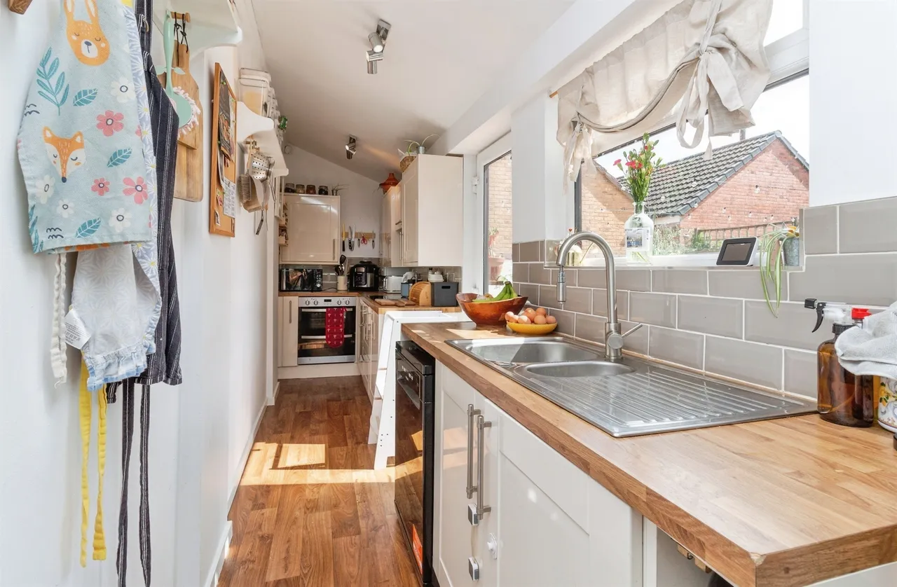 Stone Road, Tittensor, ST12, photo 4