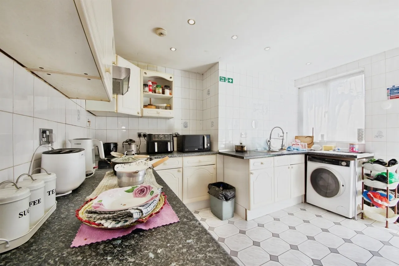 Rugby Road, Dagenham, RM9, photo 11