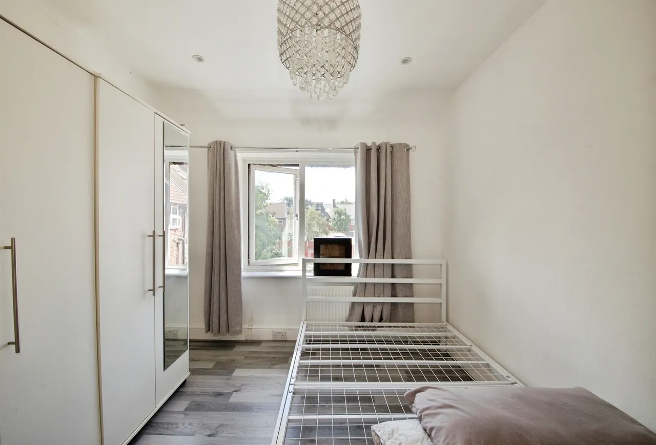 Rugby Road, Dagenham, RM9, photo 7