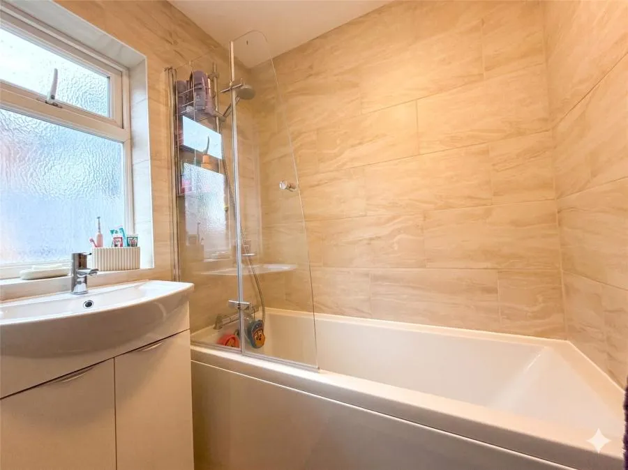 Evergreen Road, Frimley, GU16, photo 12