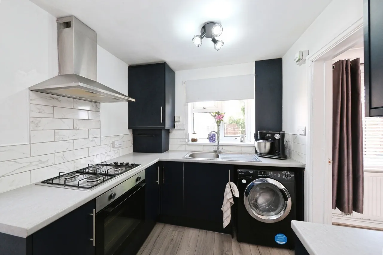 Sycamore Road, Mansfield Woodhouse, Mansfield, Nottinghamshire, NG19, photo 4