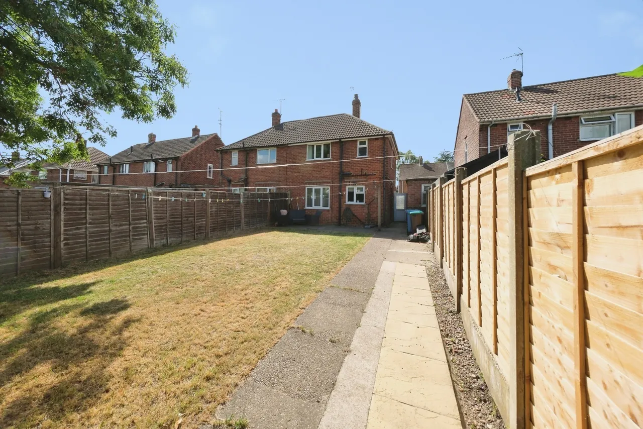 Sycamore Road, Mansfield Woodhouse, Mansfield, Nottinghamshire, NG19, photo 13
