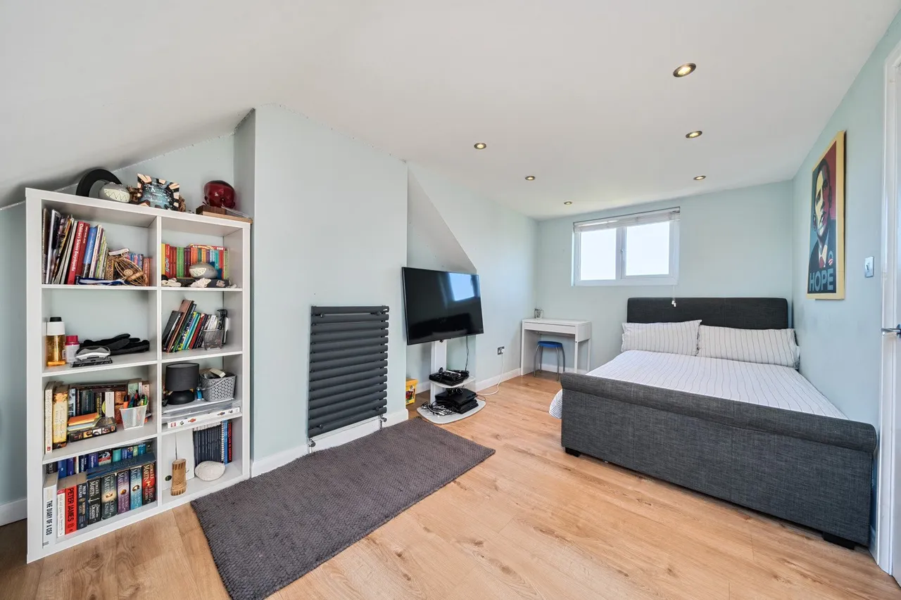 Carstairs Road, SE6, photo 6