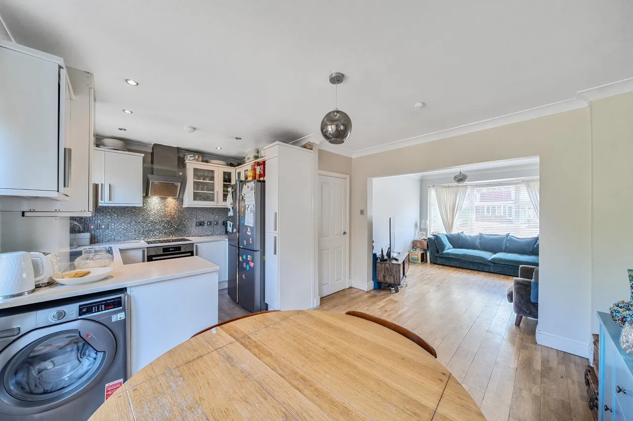 Carstairs Road, SE6, photo 5
