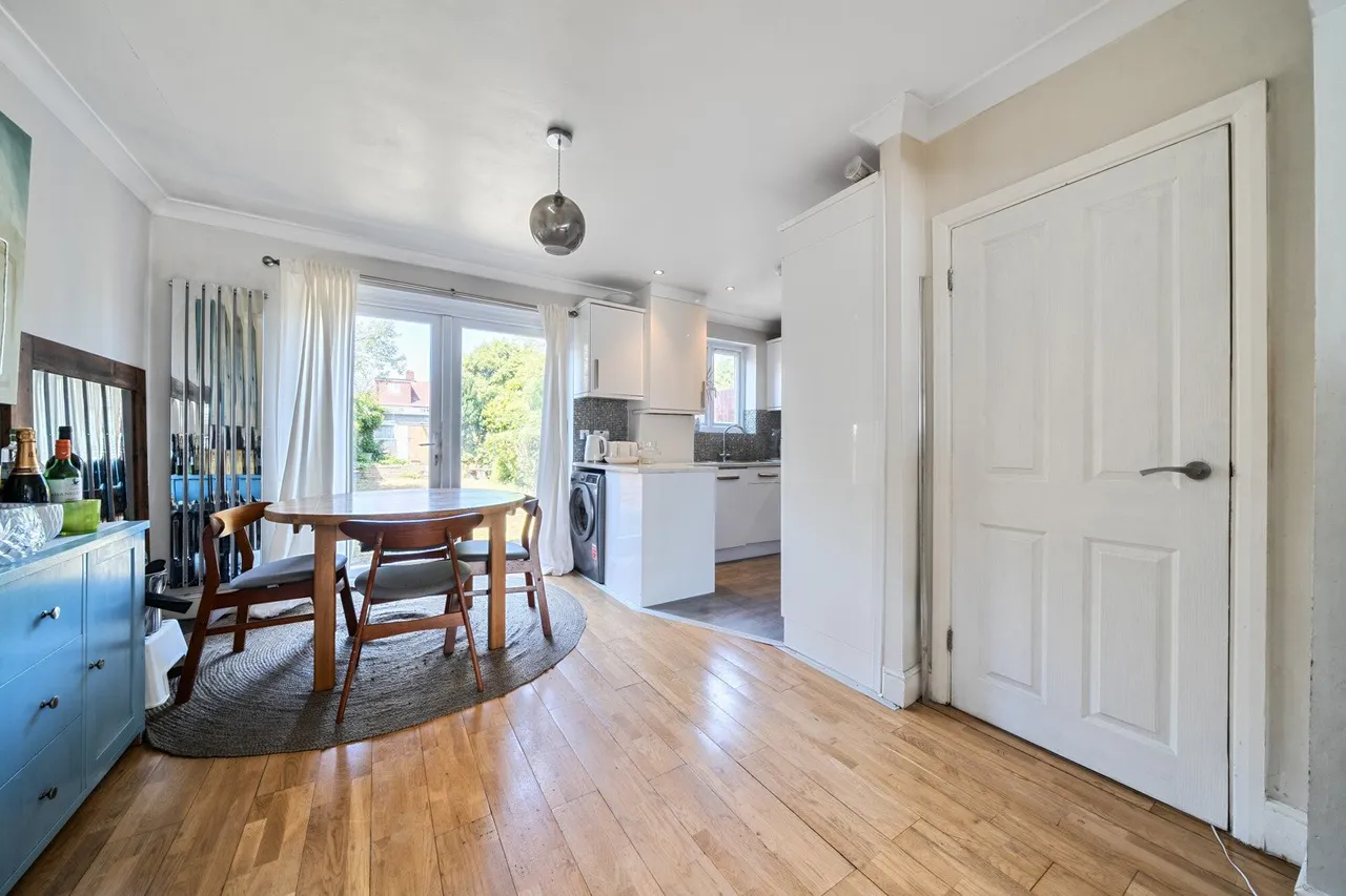 Carstairs Road, SE6, photo 12