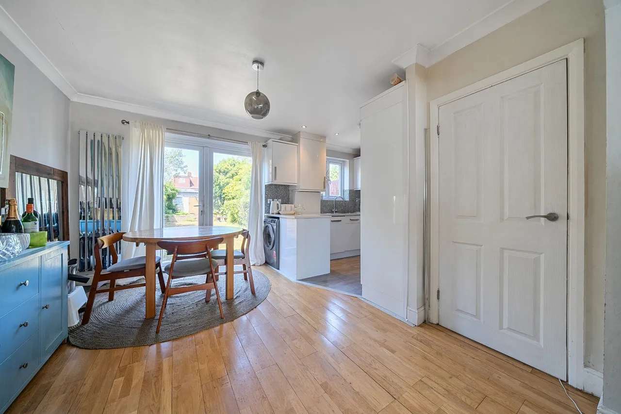 Carstairs Road, SE6, photo 20