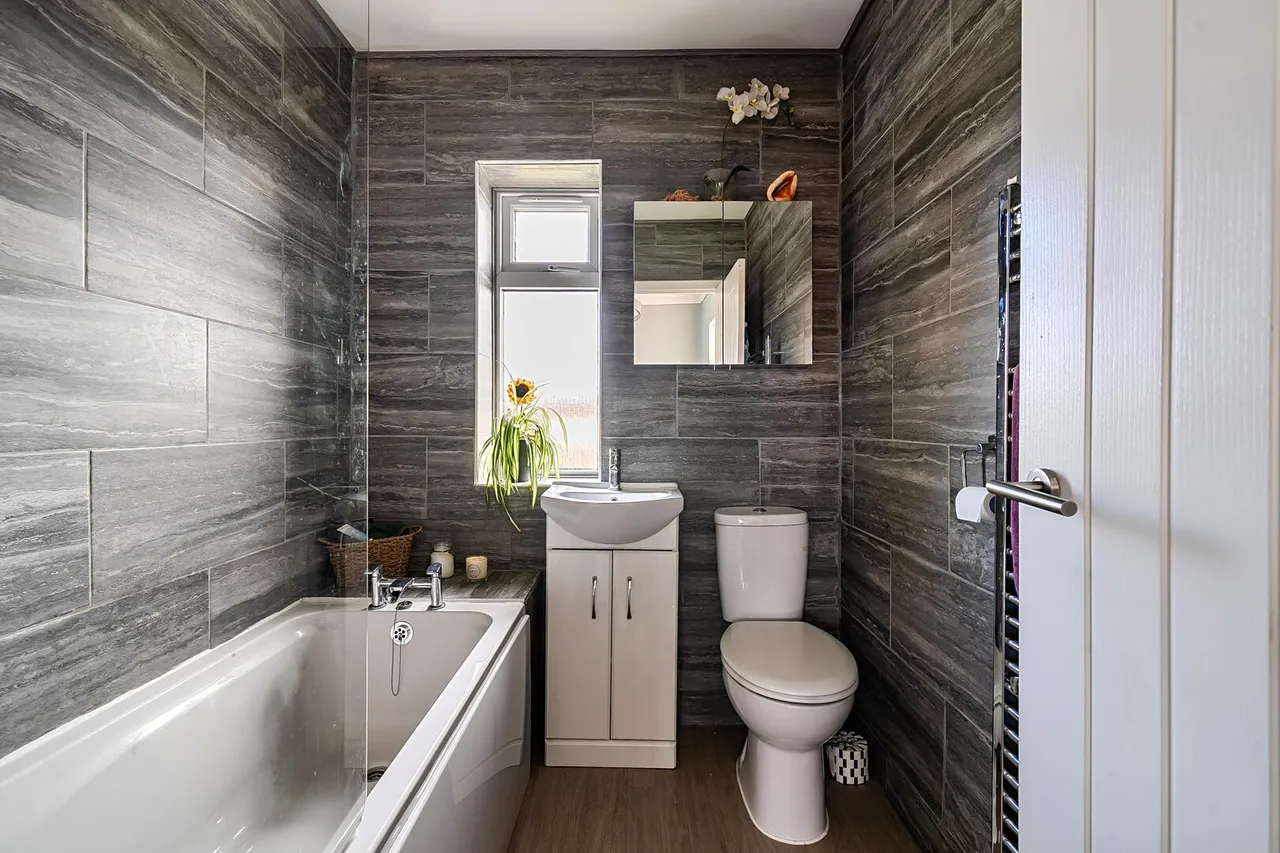 Eastleigh Road, Devizes, SN10, photo 5