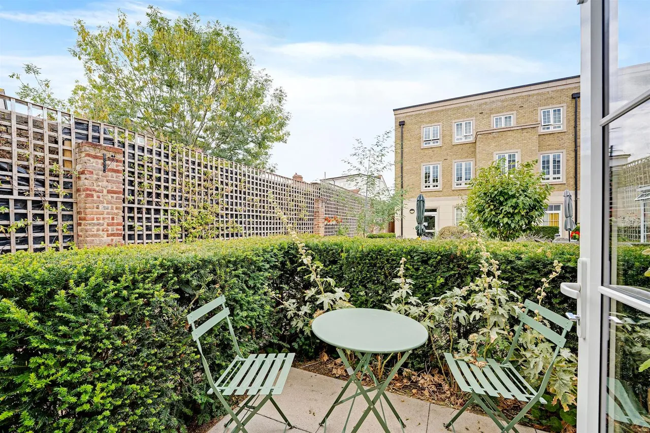 Twickenham Road, Isleworth, TW7, photo 24