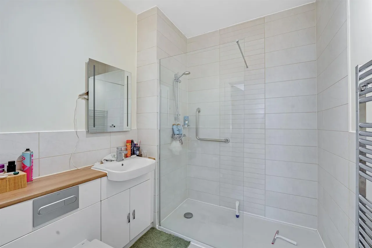 Twickenham Road, Isleworth, TW7, photo 23