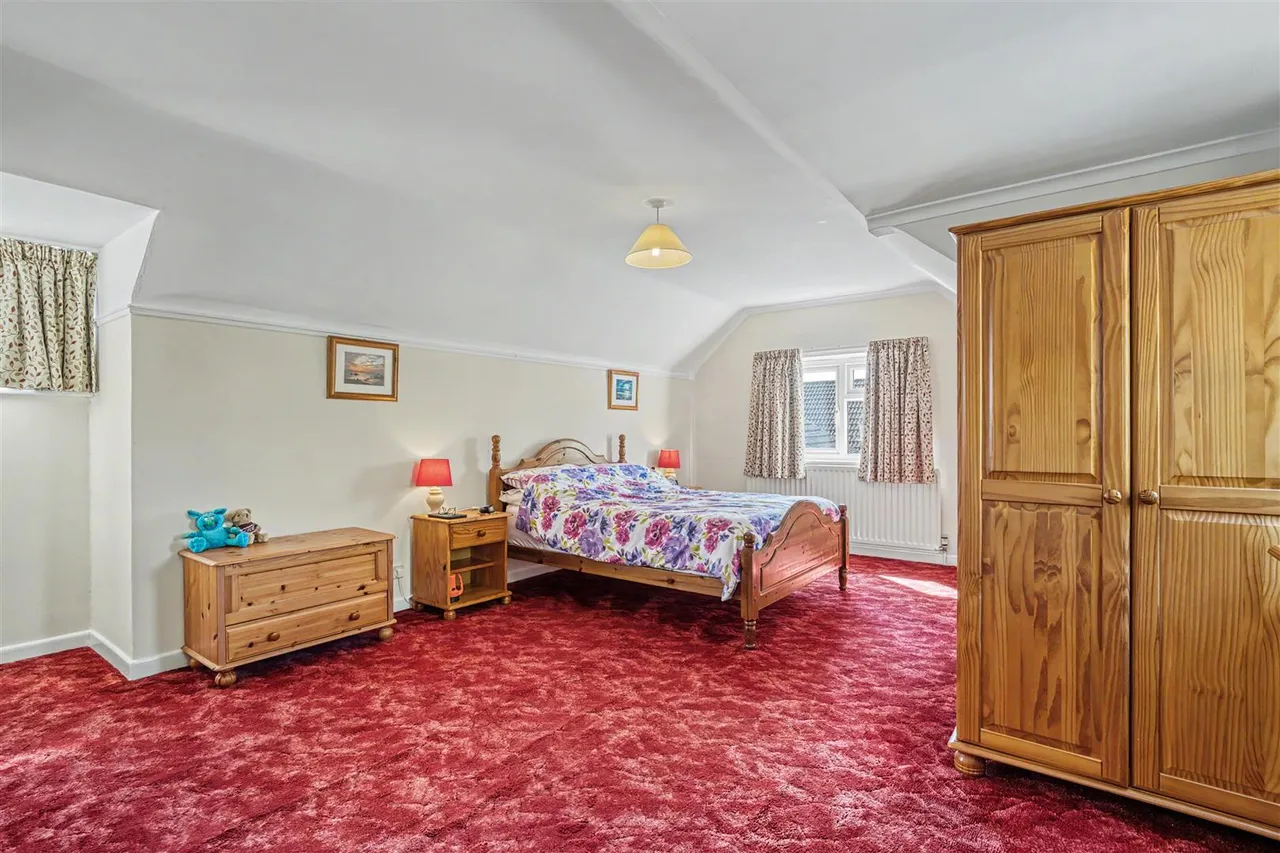 Plowman Close, Marnhull, photo 9