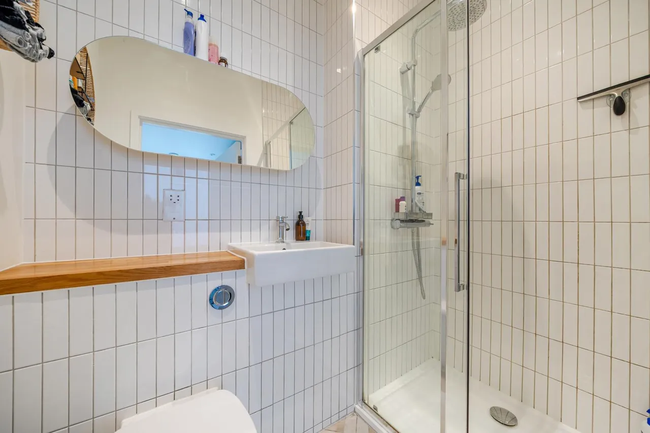 Ravensdale Gardens, London, SE19, photo 12