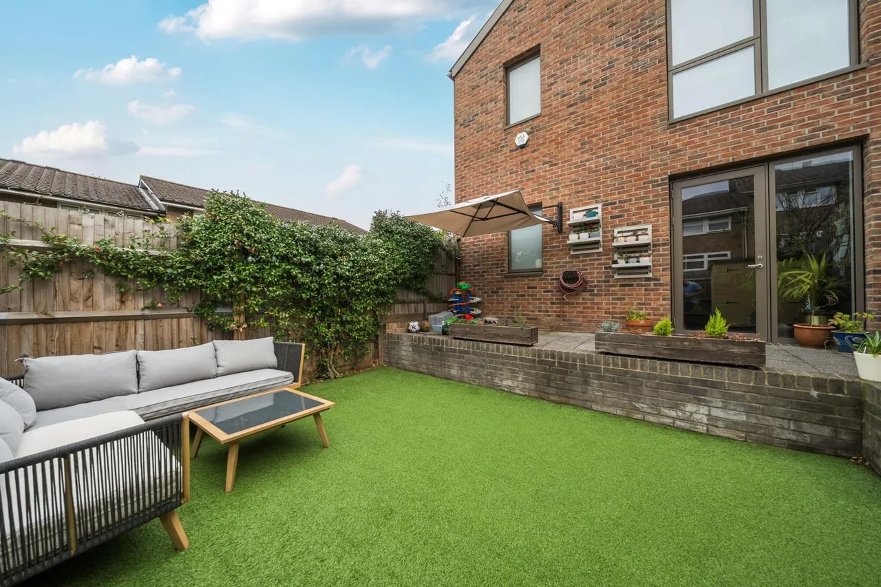 Ravensdale Gardens, London, SE19, photo 4