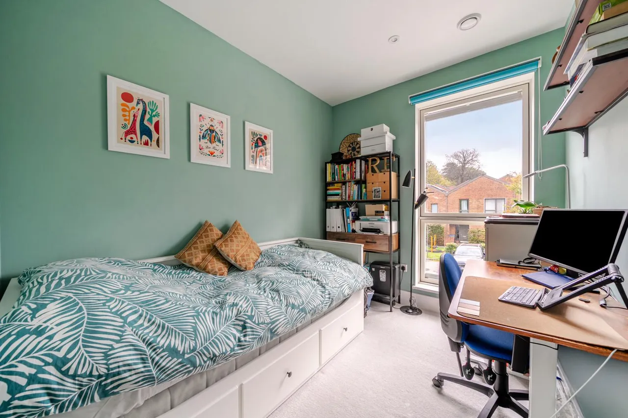 Ravensdale Gardens, London, SE19, photo 10