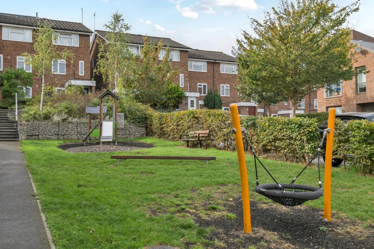 Ravensdale Gardens, London, SE19, photo 16