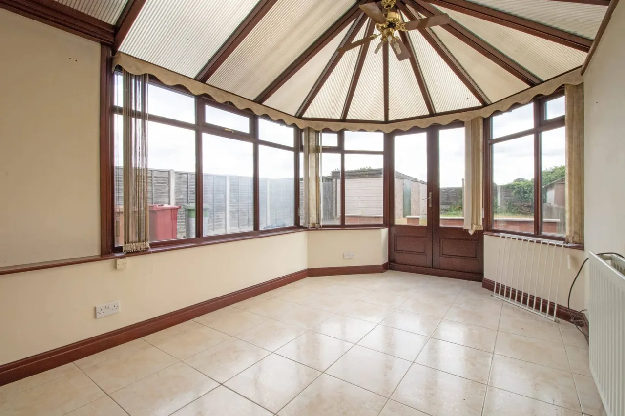 Cornwall Road, Scunthorpe, DN16, photo 4