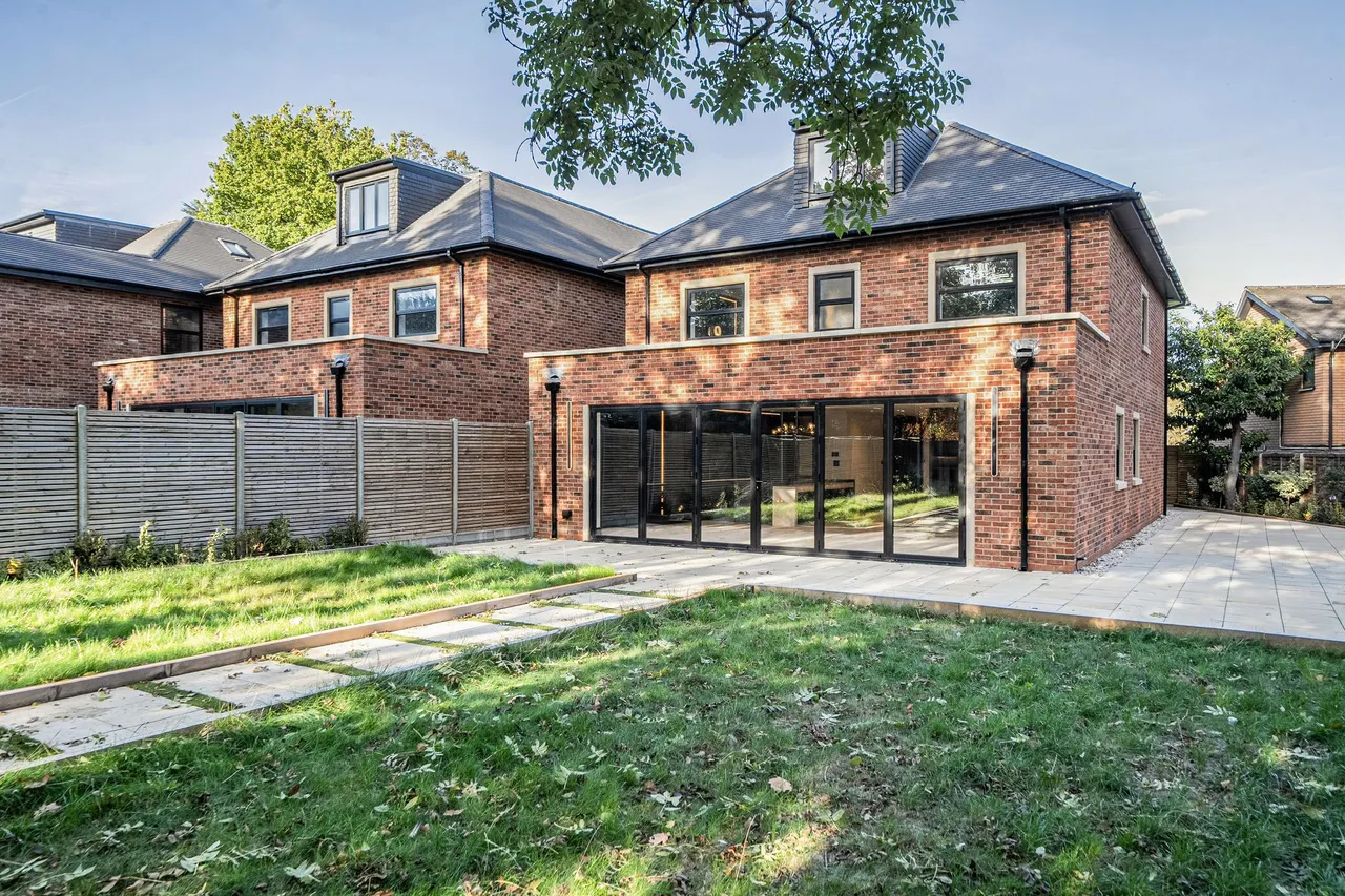 Pipers Green Lane, Edgware, HA8, photo 47