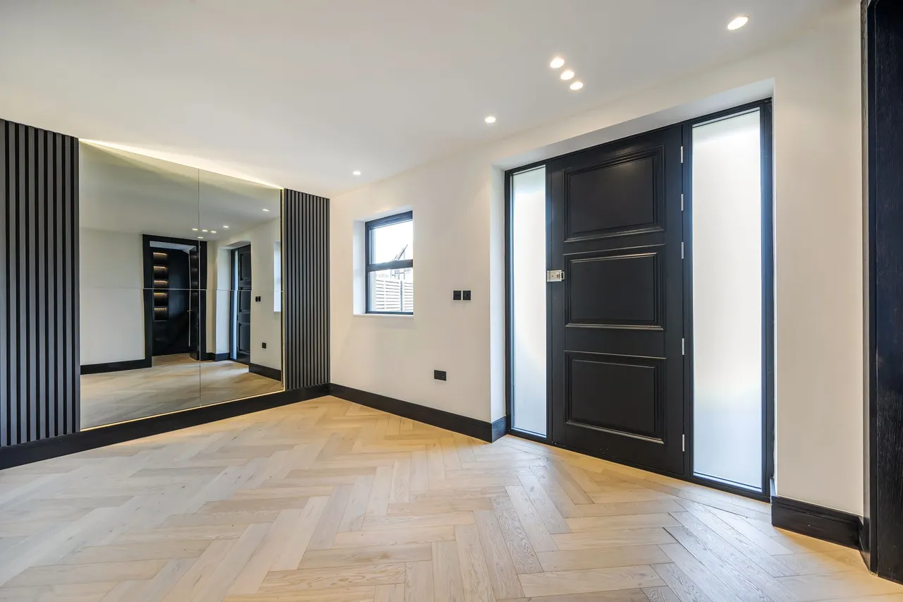 Pipers Green Lane, Edgware, HA8, photo 24