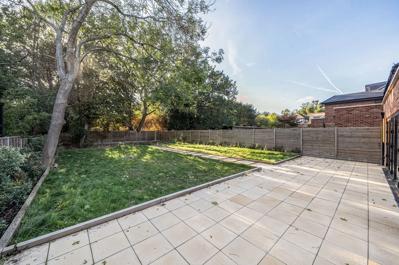 Pipers Green Lane, Edgware, HA8, photo 49