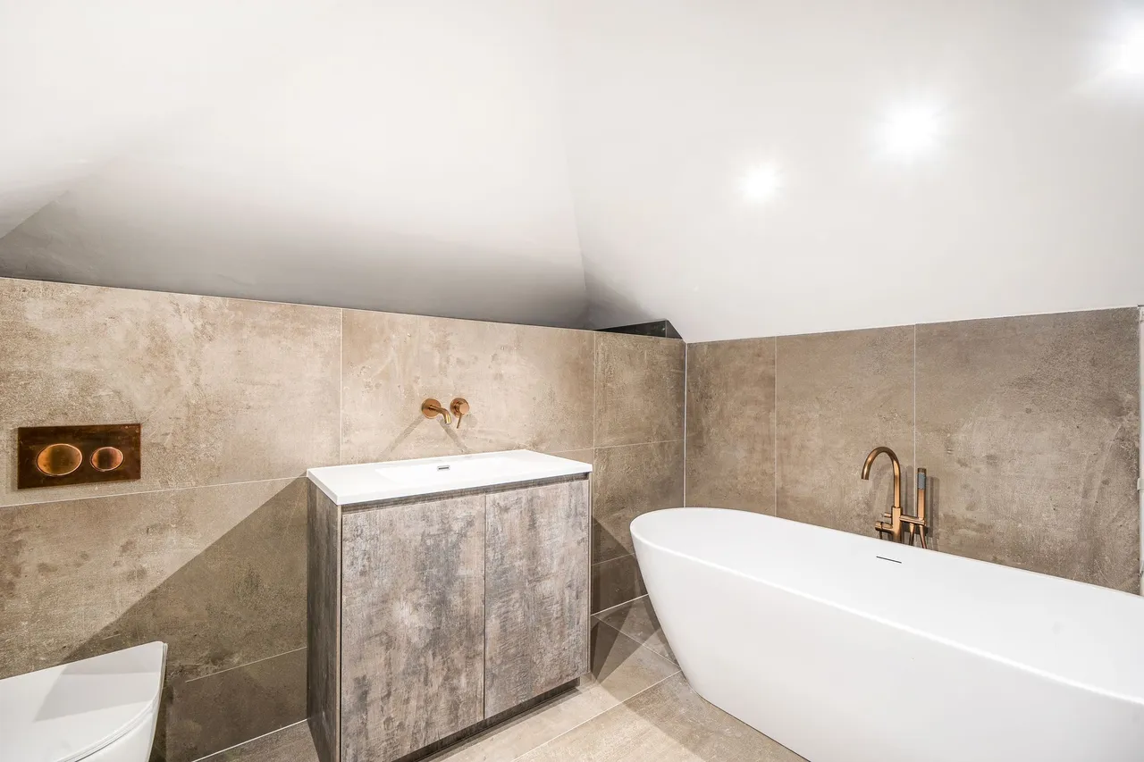 Pipers Green Lane, Edgware, HA8, photo 42