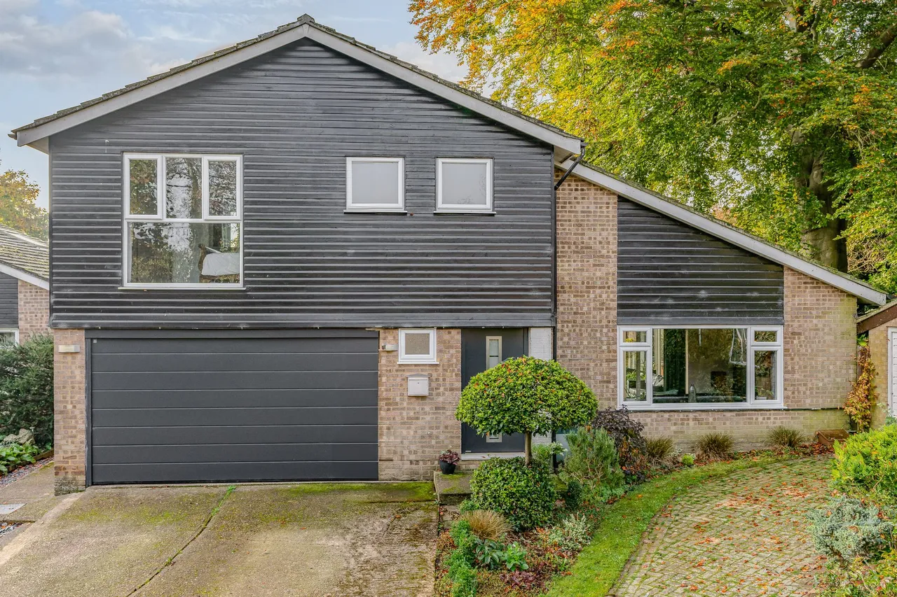 4 bed house for sale, Church Fields, Standon, SG11