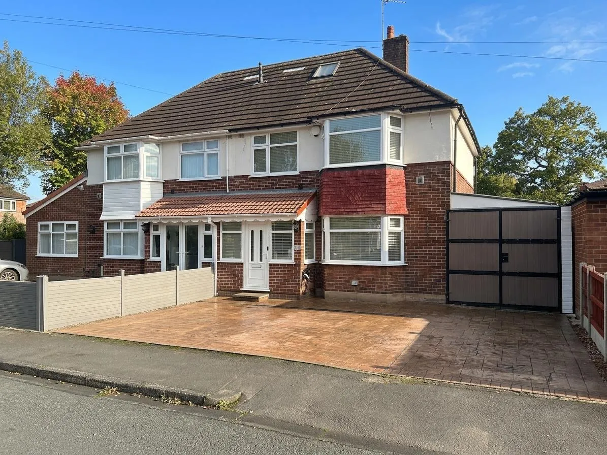 3 bed house for sale, Brandon Avenue, Heald Green