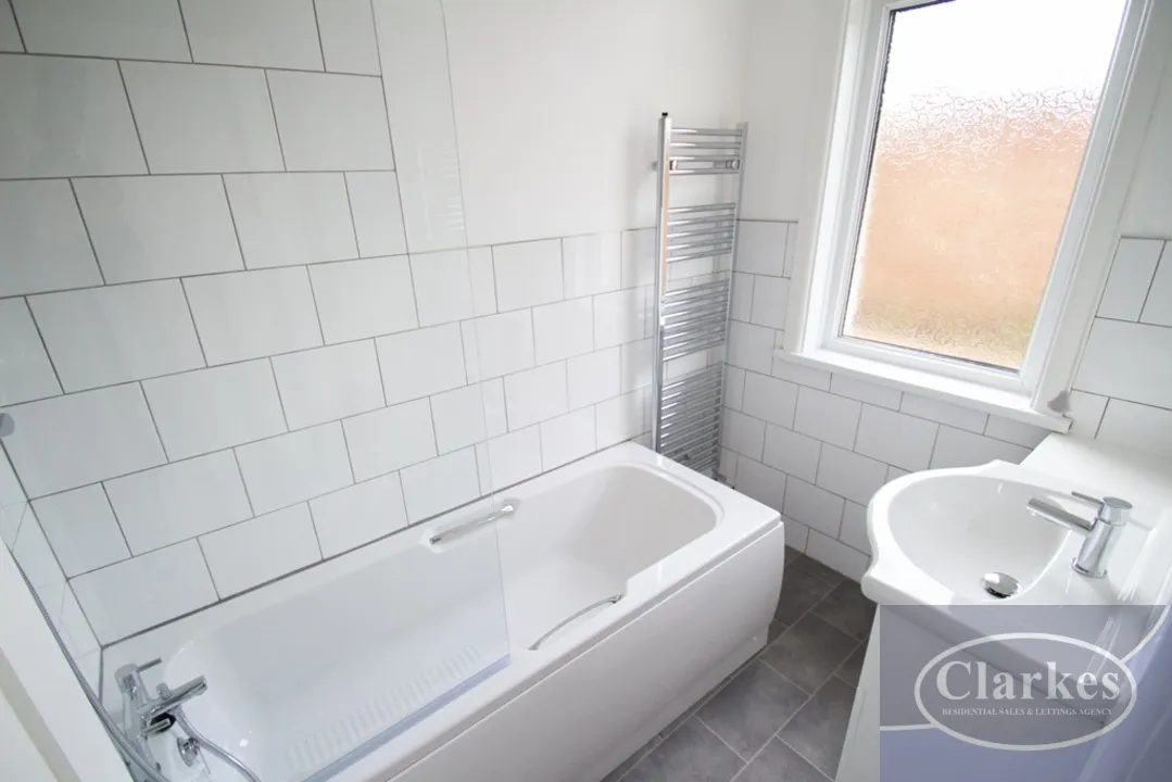 Kingswell Road, Ensbury Park, photo 5