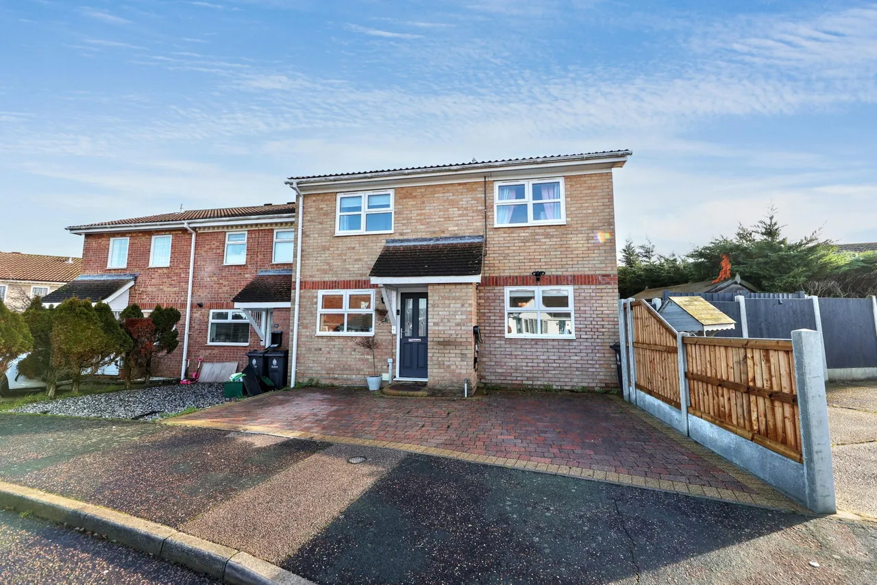 3 bed house for sale, Dorking Crescent, Clacton-on-sea, CO16