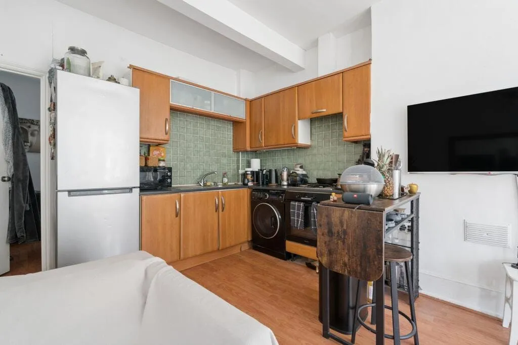 Sandrock Road, London, SE13, photo 2