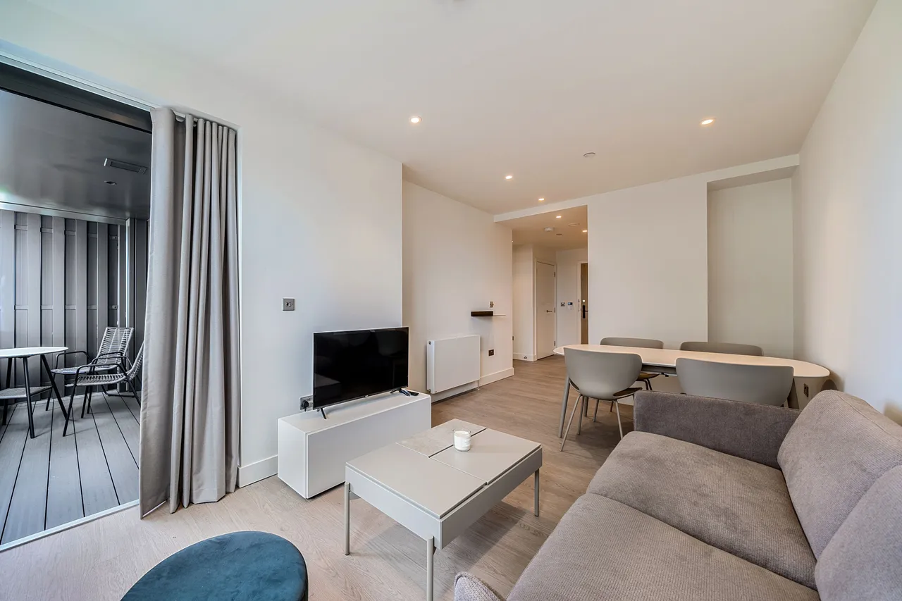 Flat 1505 UNCLE Wembley, 1 Oasis Way, photo 5