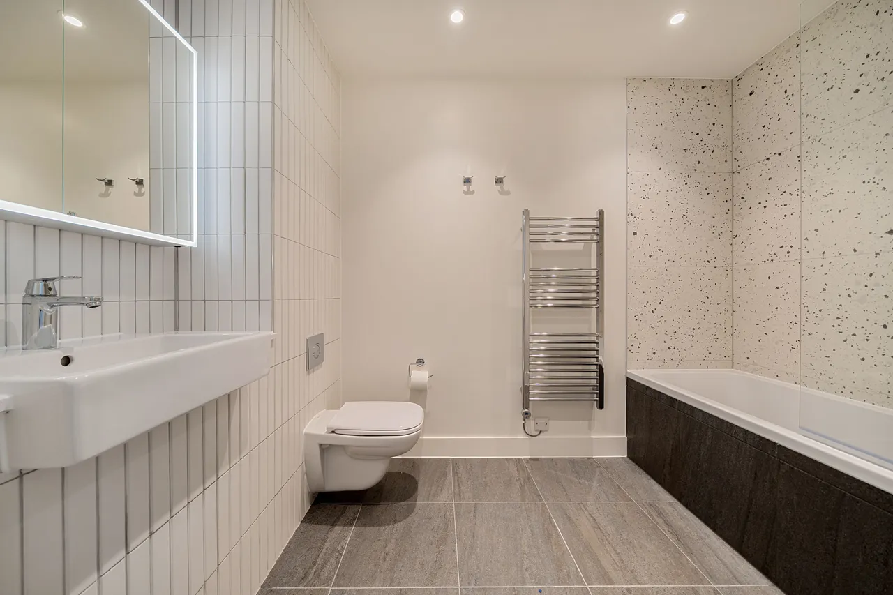 Flat 1505 UNCLE Wembley, 1 Oasis Way, photo 8