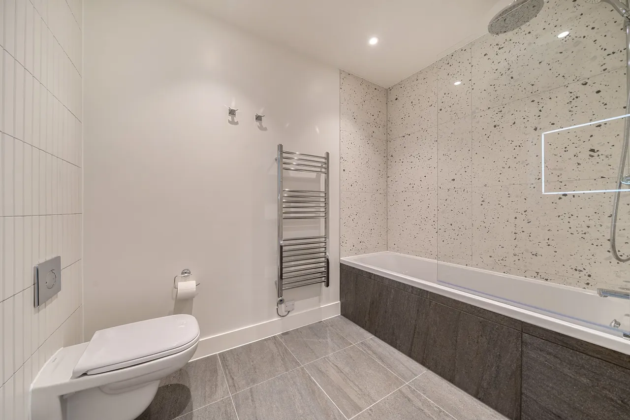 Flat 1505 UNCLE Wembley, 1 Oasis Way, photo 9