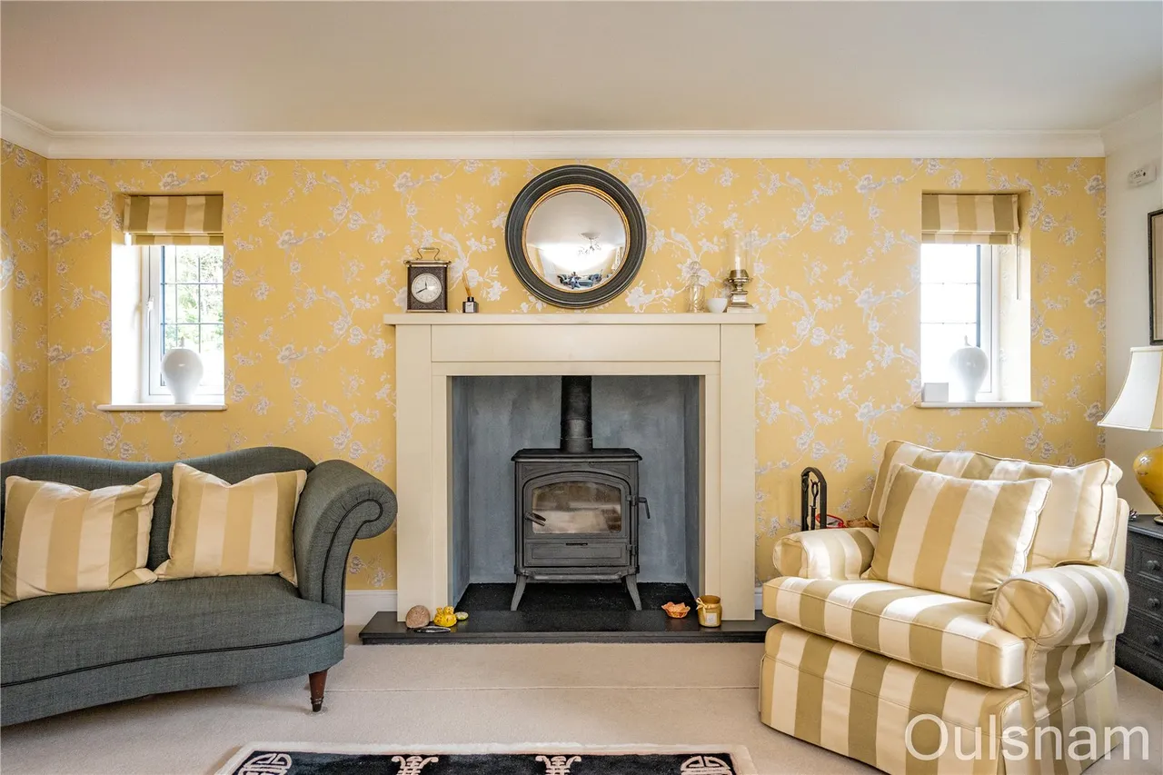 Kidderminster Road, Dodford, B61, photo 16