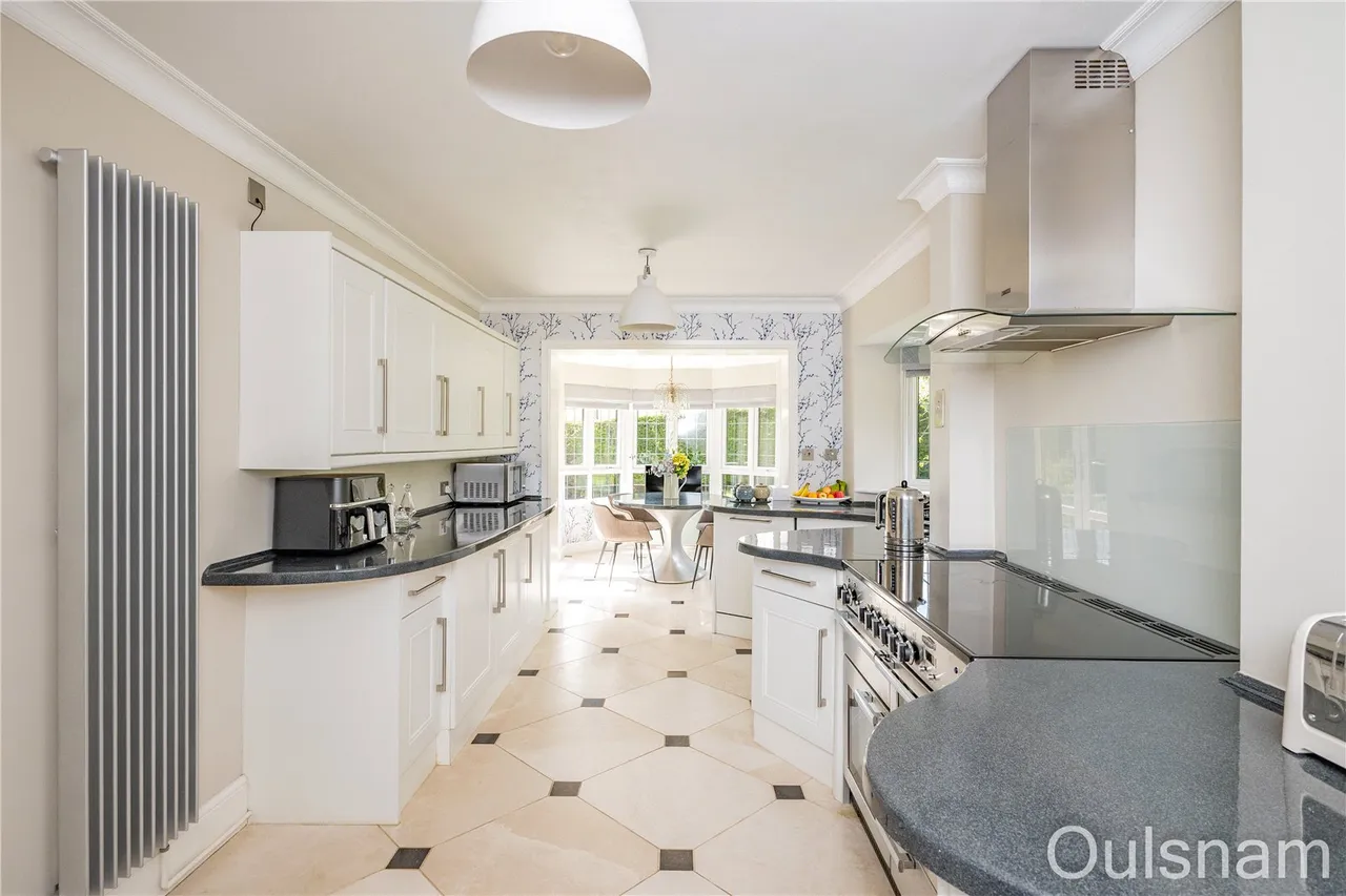 Kidderminster Road, Dodford, B61, photo 3
