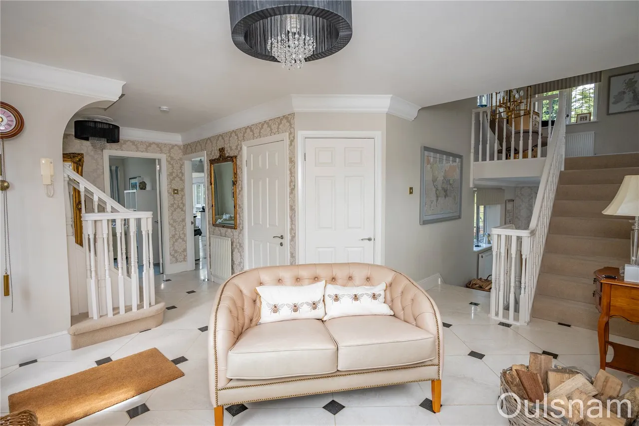 Kidderminster Road, Dodford, B61, photo 6