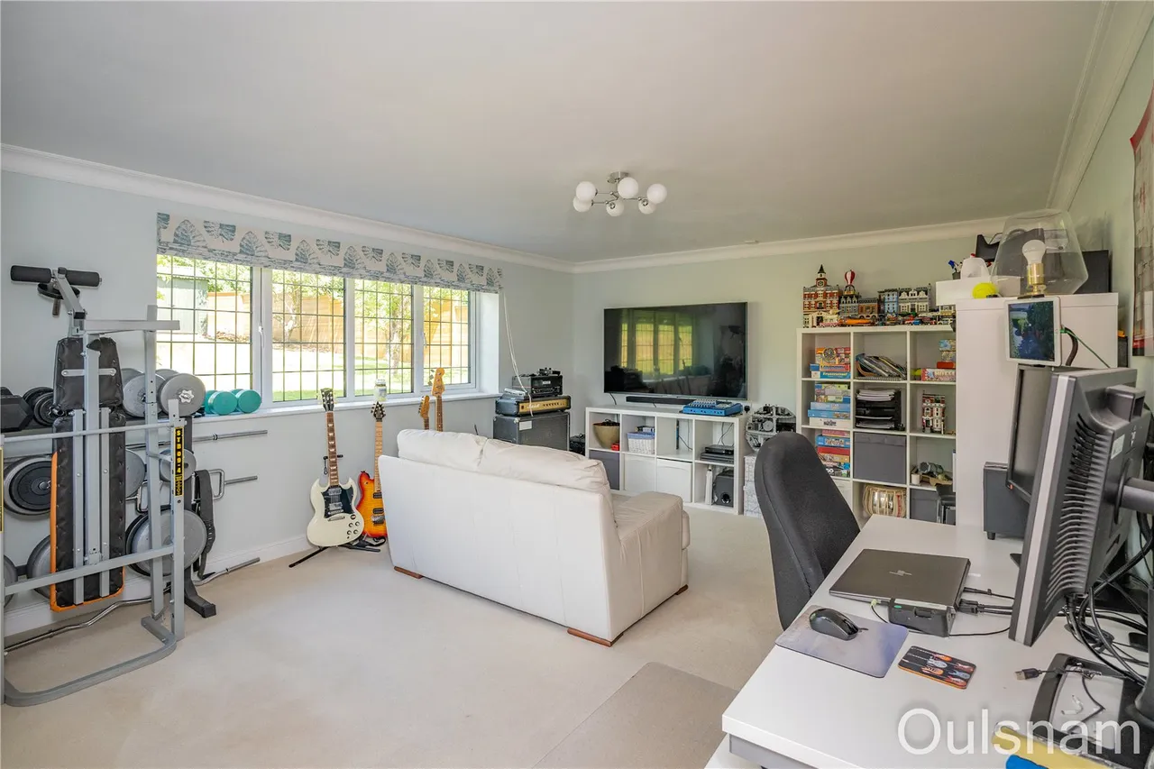 Kidderminster Road, Dodford, B61, photo 17
