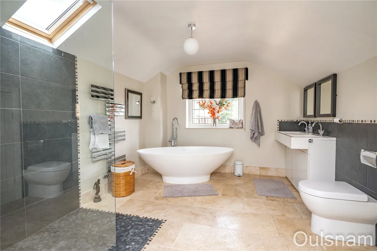 Kidderminster Road, Dodford, B61, photo 39