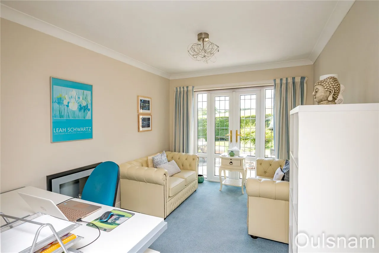 Kidderminster Road, Dodford, B61, photo 18