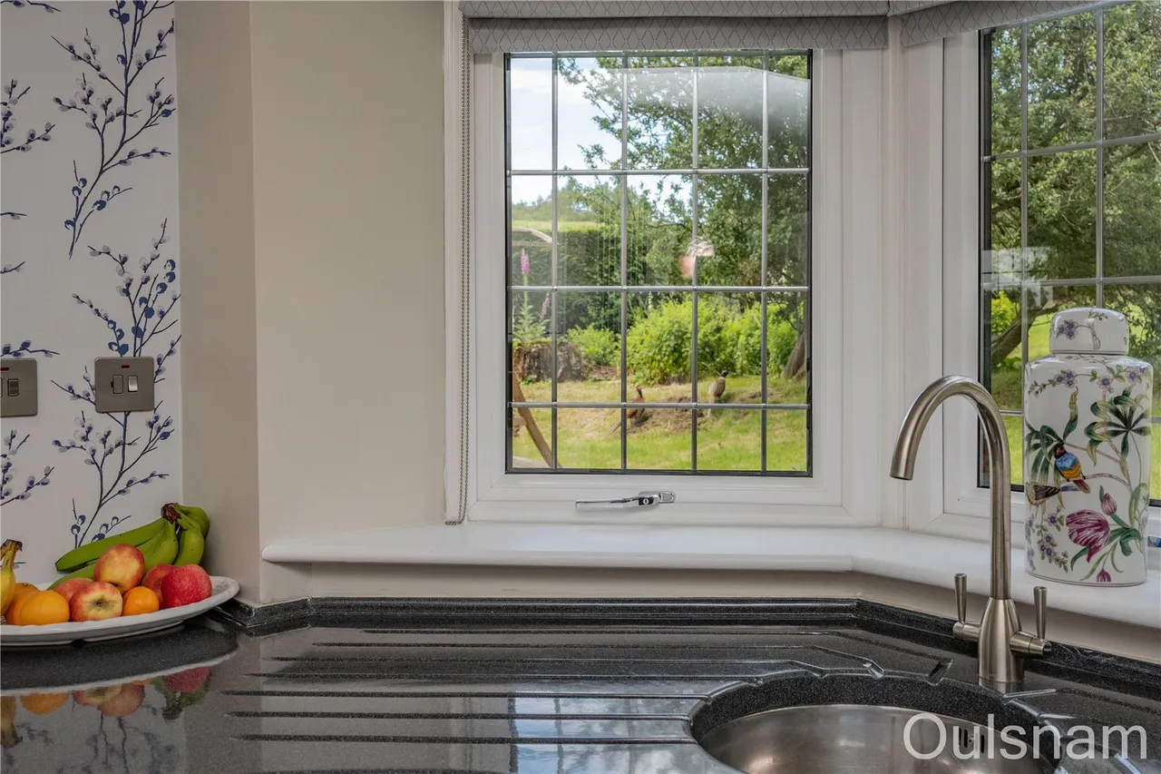 Kidderminster Road, Dodford, B61, photo 14