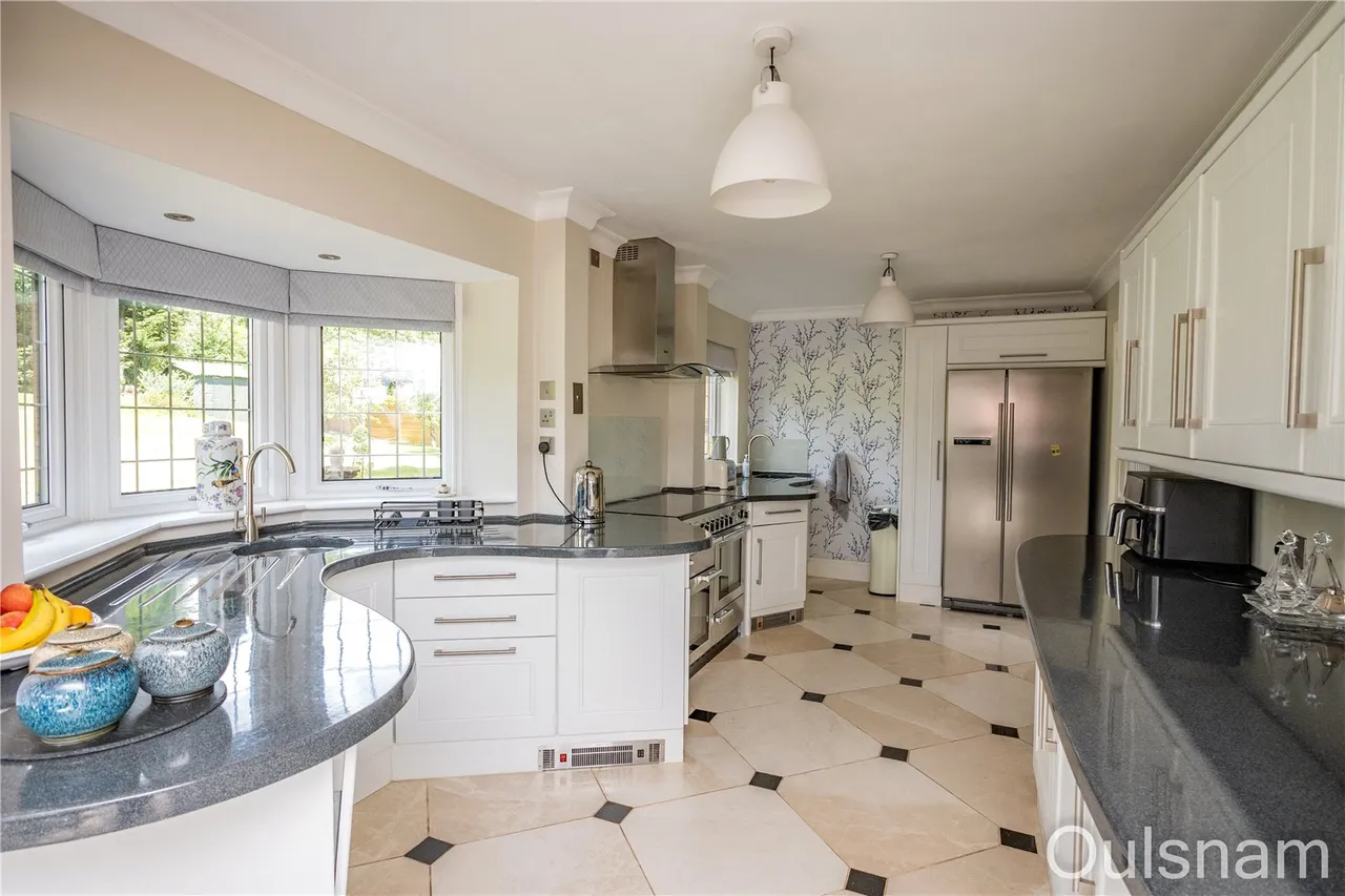 Kidderminster Road, Dodford, B61, photo 12