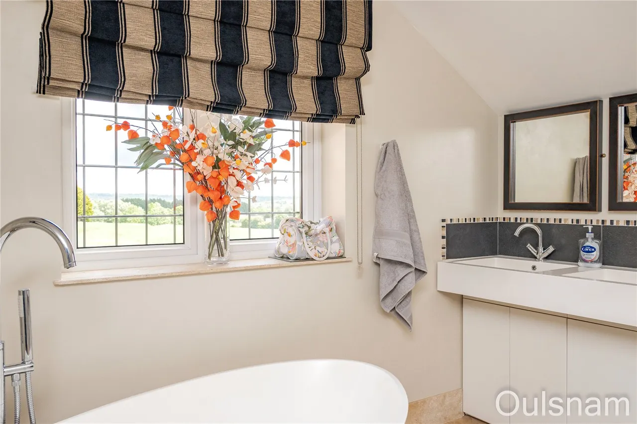 Kidderminster Road, Dodford, B61, photo 40