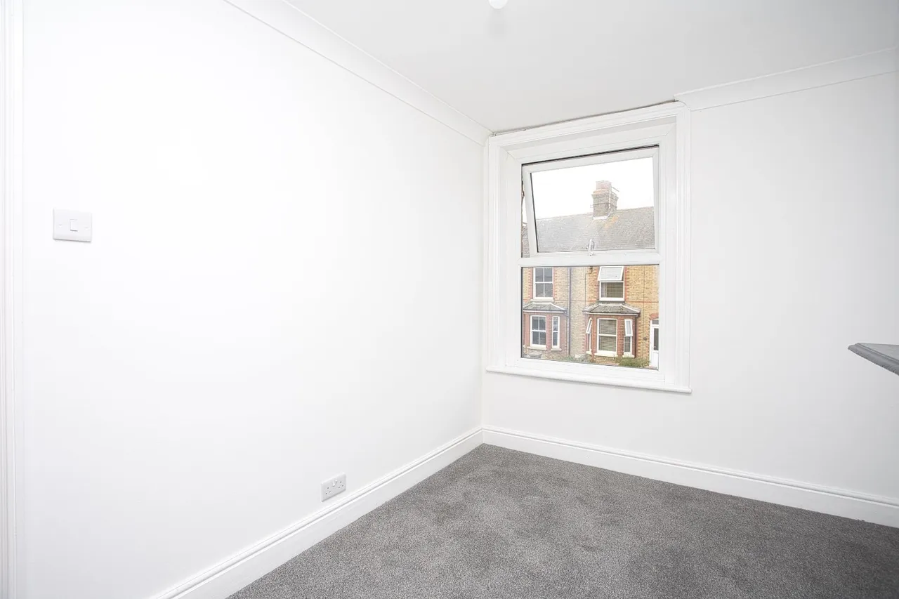 Southwall Road, Deal, CT14, photo 8