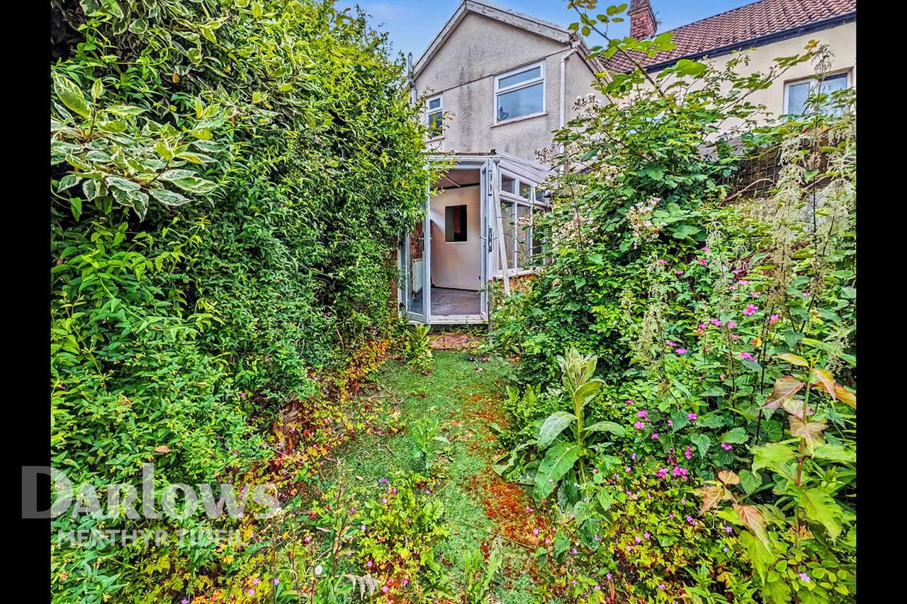 School Road, Merthyr Tydfil, photo 17