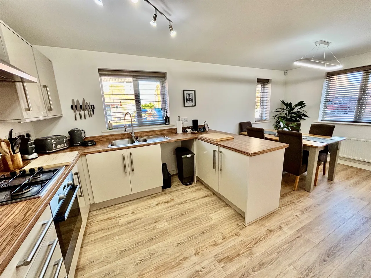 Cornmill Close, Peterborough, PE7, photo 3